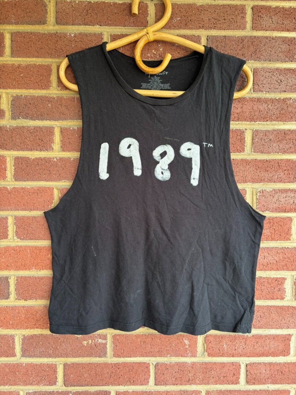 Taylor Swift 1998 Tour Black Muscle Tank Top Women's Medium